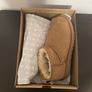 Ugg Classic Ultra Mini